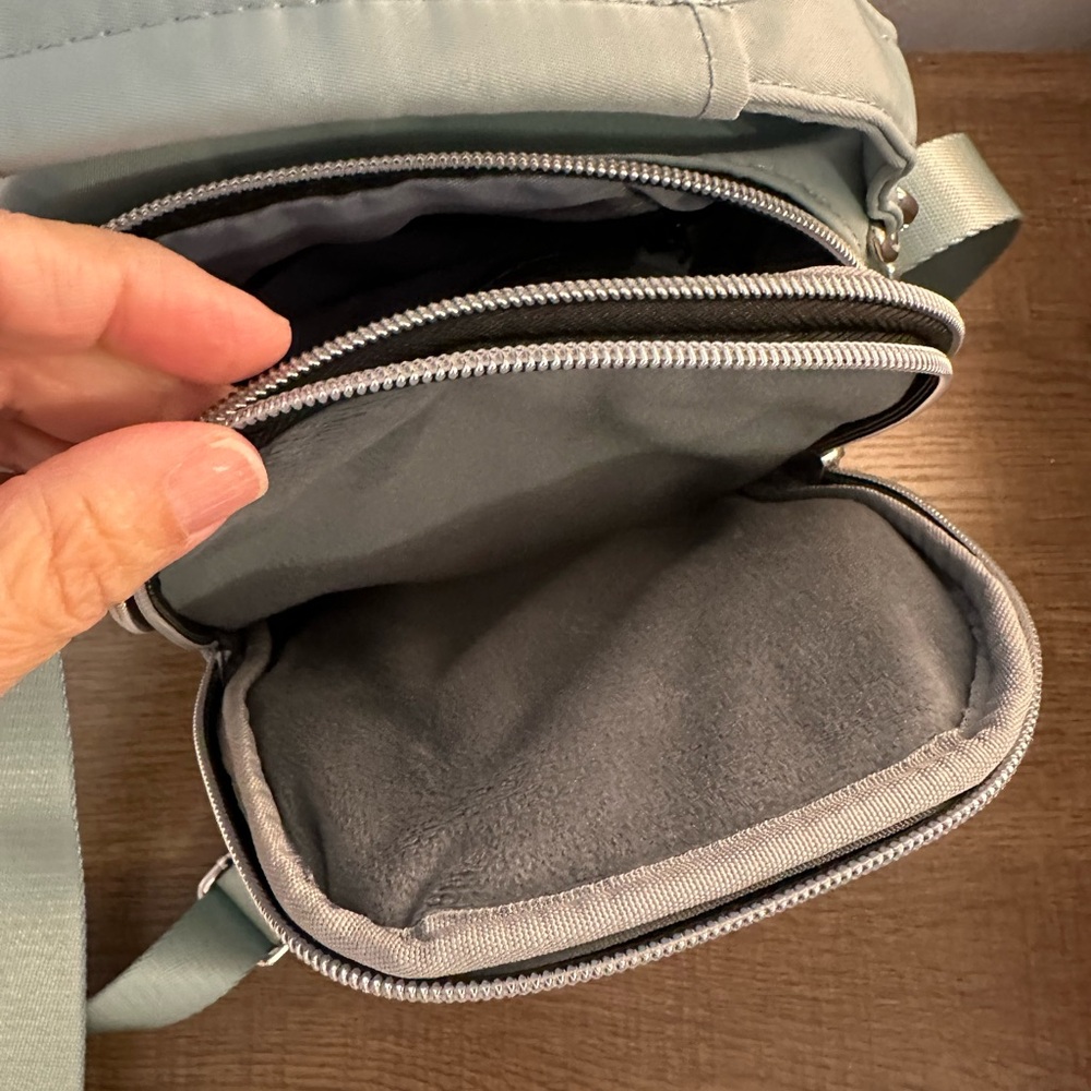 The Stellar IHKWIP North/South Crossbody Retired Color - Picture 5 of 6